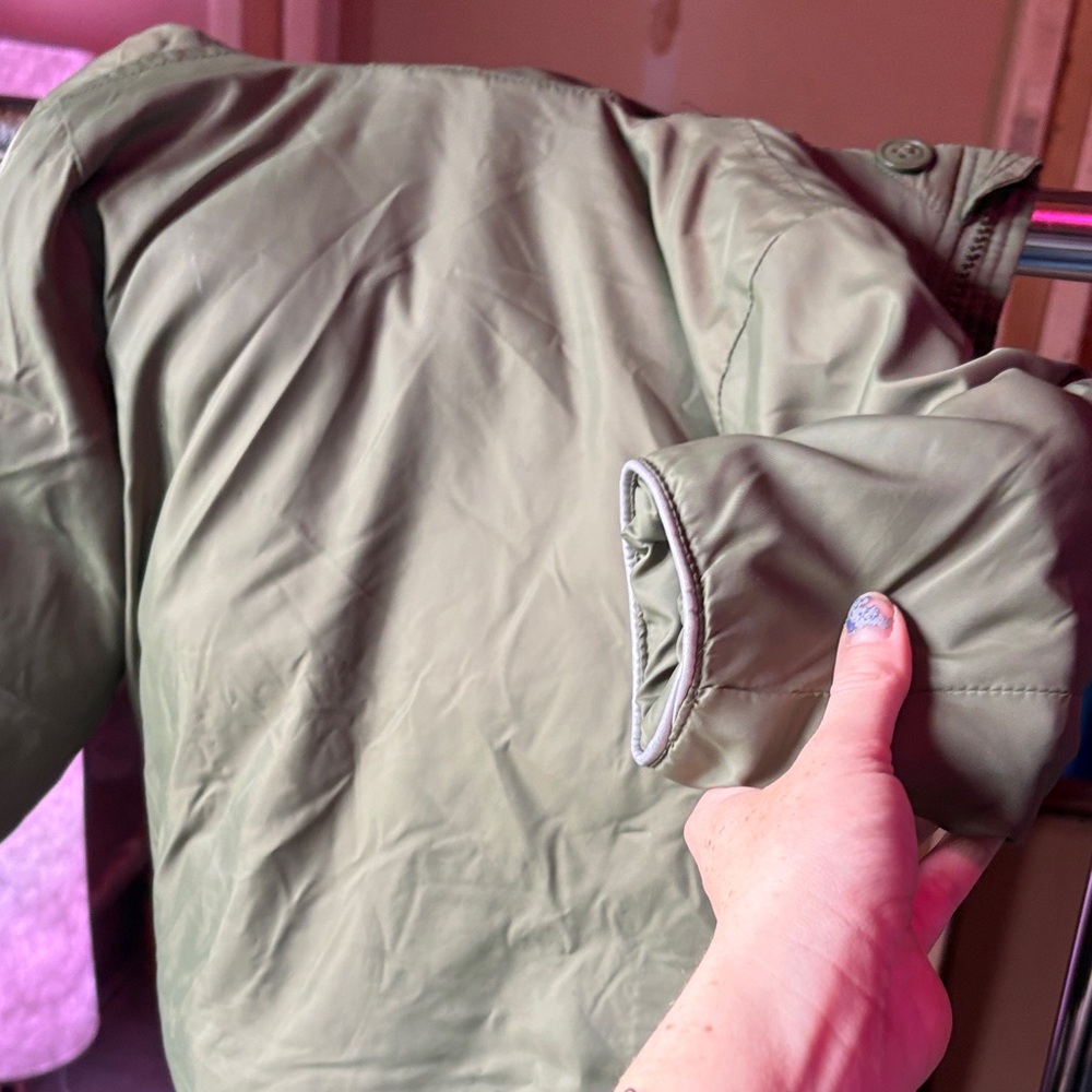 GAP Kids Puffer Jacket in Olive Green - Picture 11 of 11